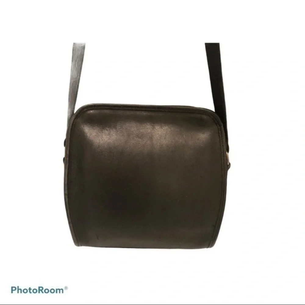 Coach vintage black Sullivan bag 9910 leather messenger bag